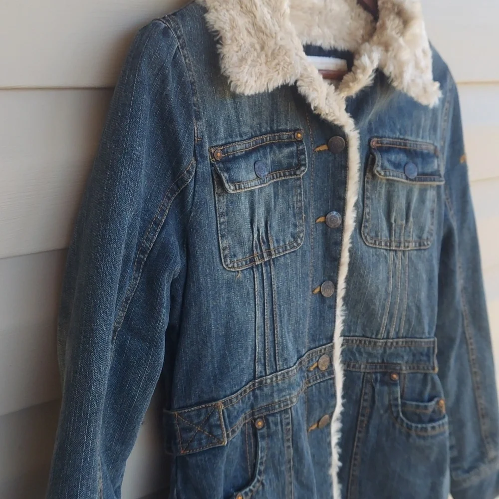 NWT Arizona Jean Company Blue Denim Jacket with Cream Sherpa Lining